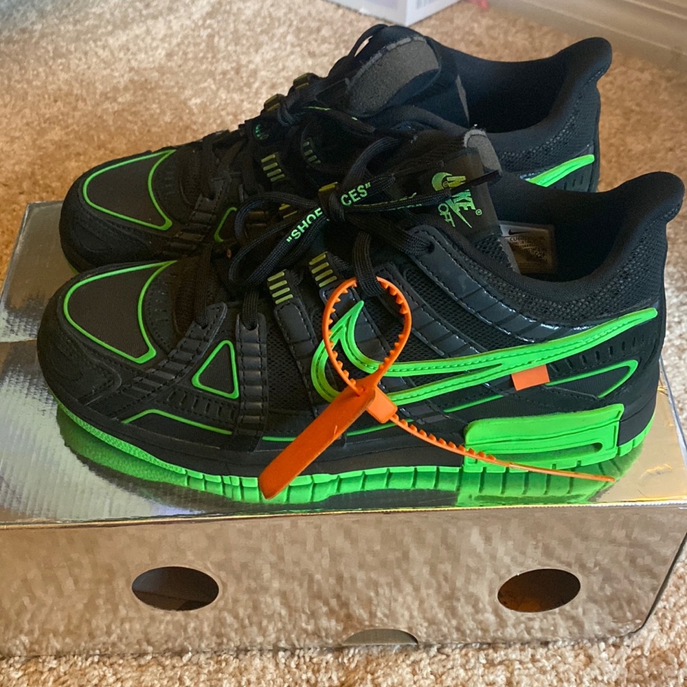 Off-White X Nike Air Rubber Dunk